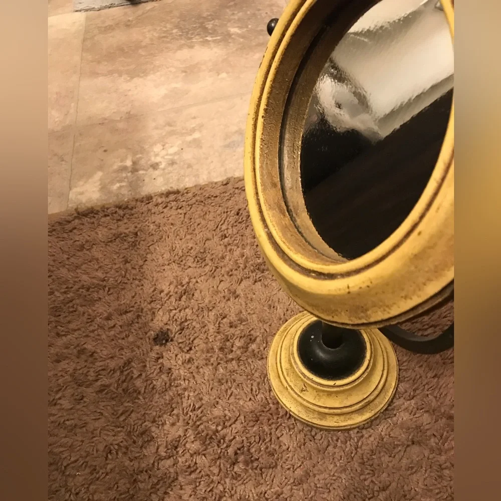 Bathroom mirror, there is a signature of the maker on the bottom!! FIRST COME!!